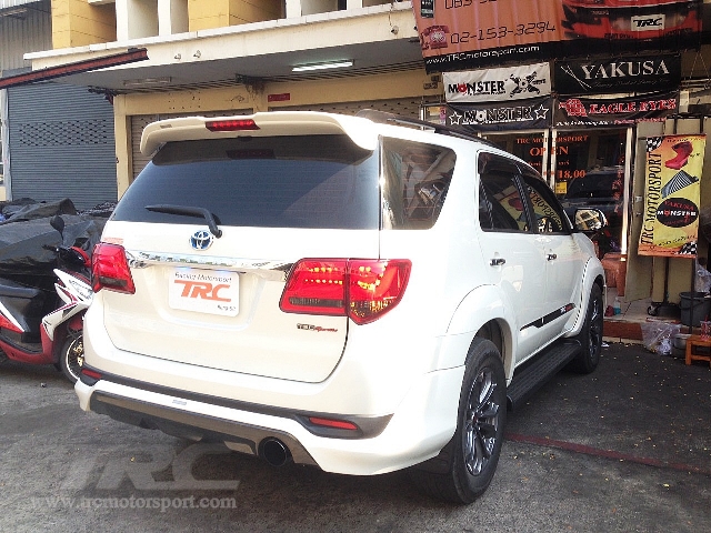ไฟท้าย FORTUNER 2012 ทรง VLAND (สี RED/SMOKE)